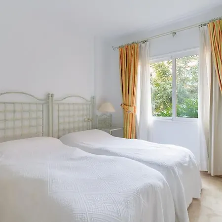 2 Bedroom Oasis Marbella-oceanwiev *